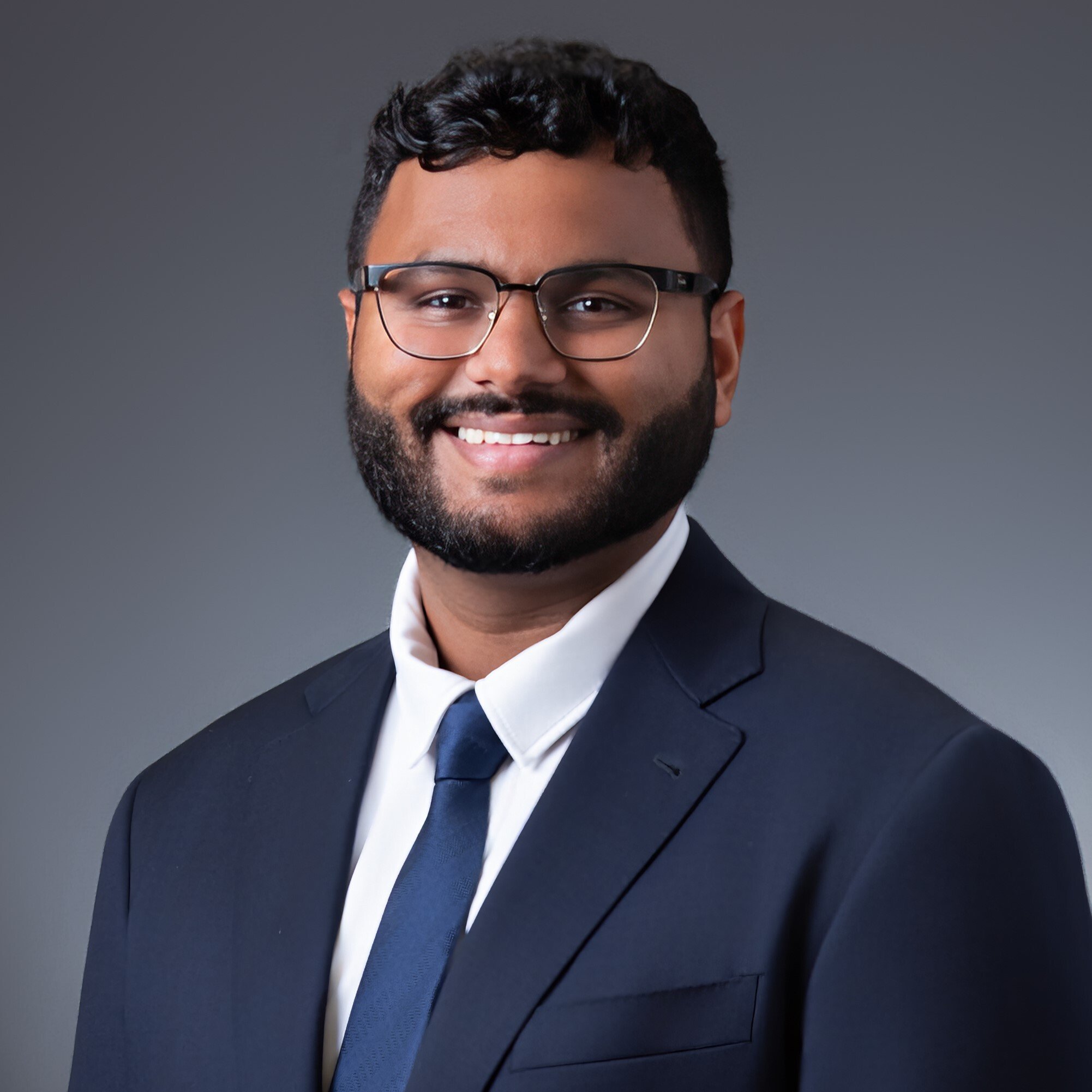 Shivang Thakor Headshot 1080x1080 HighRes.png